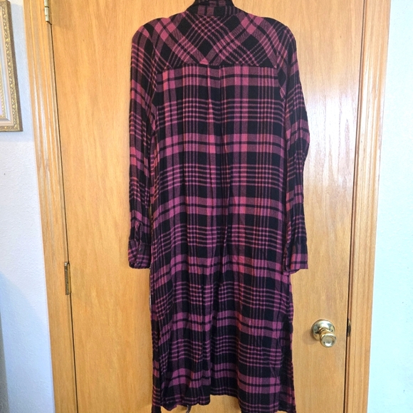 Gimmicks Plaid Duster Cardigan - Picture 3 of 3